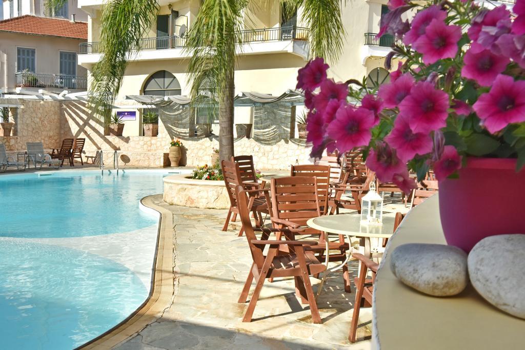 Ionion Star Hotel Lefkada City Bagian luar foto